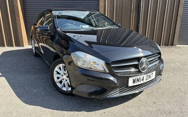 Usado Mercedes A180 SE 122 HP (89 kW) 2013 Citadino