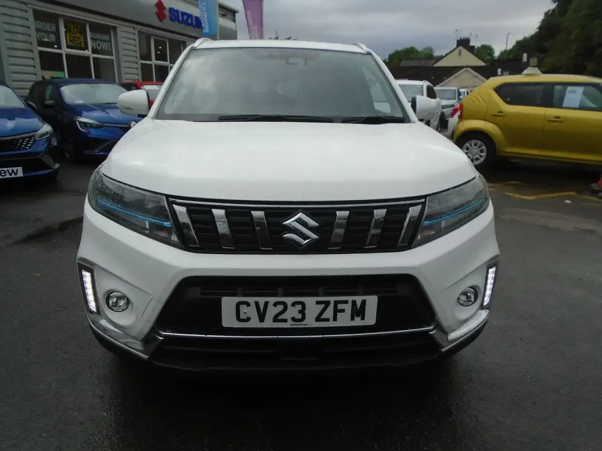 Used Suzuki Vitara SZ5 116 HP (85 kW) 2023 White SUV