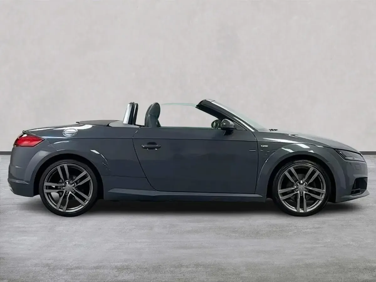 Begagnad Audi TT Roadster S-Line 184 HK (135 kW) 2015 Grå Cab
