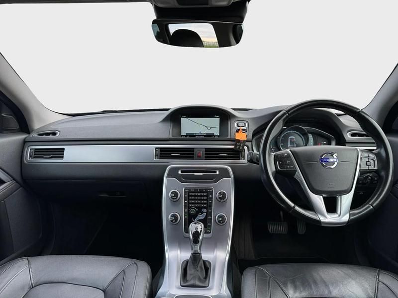 Used Volvo V70 SE Lux 181 HP (133 kW) 2015 Blue Estate