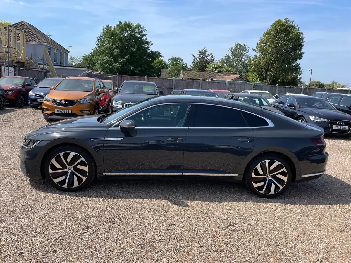 Used VW Arteon R-line 190 HP (139 kW) 2019 Grey Hatchback