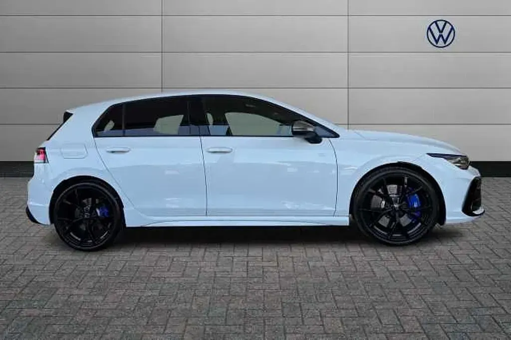 Used VW Golf VIII R 333 HP (244 kW) 2026 White Hatchback