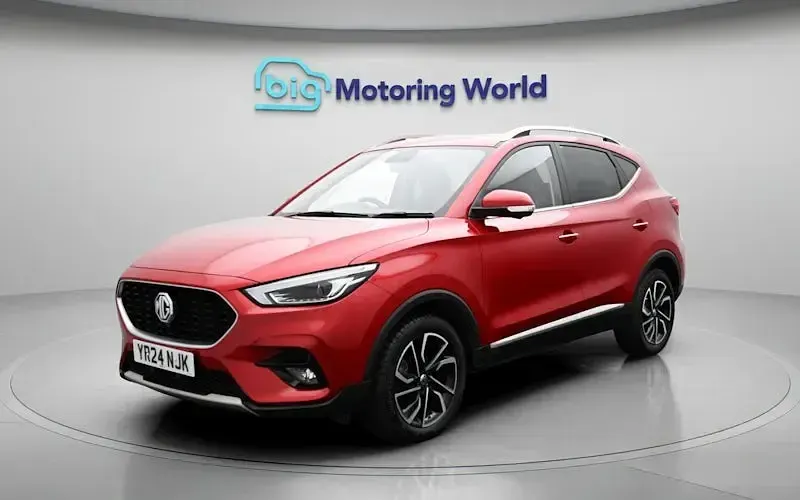 Używany MG ZS Exclusive 106 KM (77 kW) 2024 Czerwony SUV