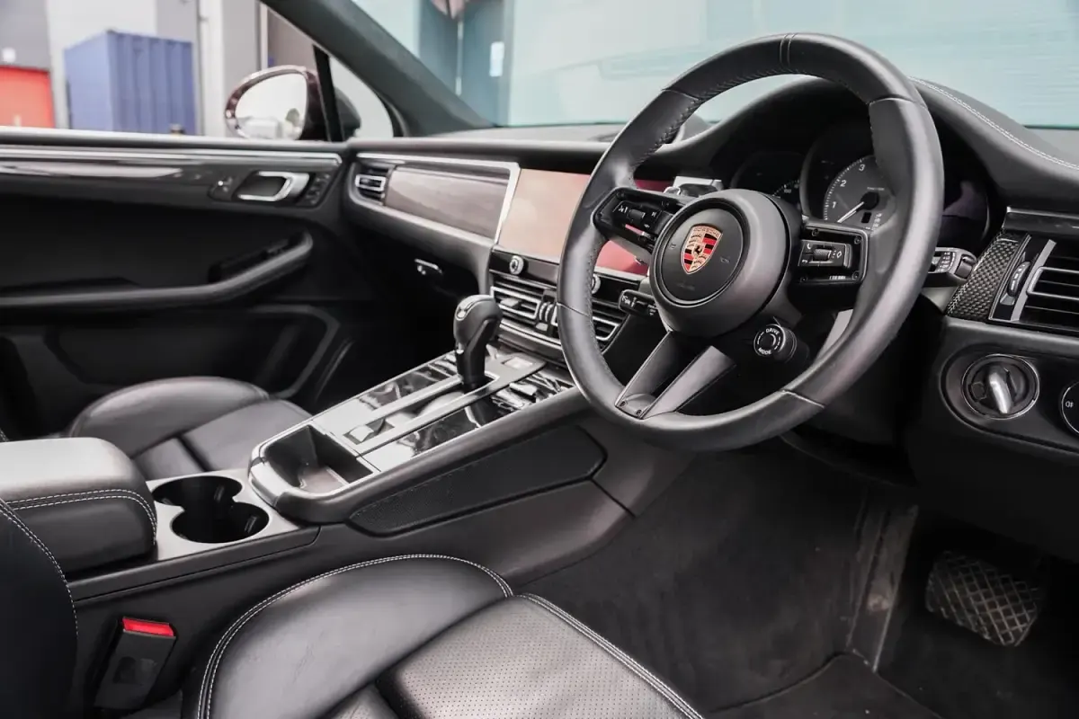 Used Porsche Macan 2022 Red SUV