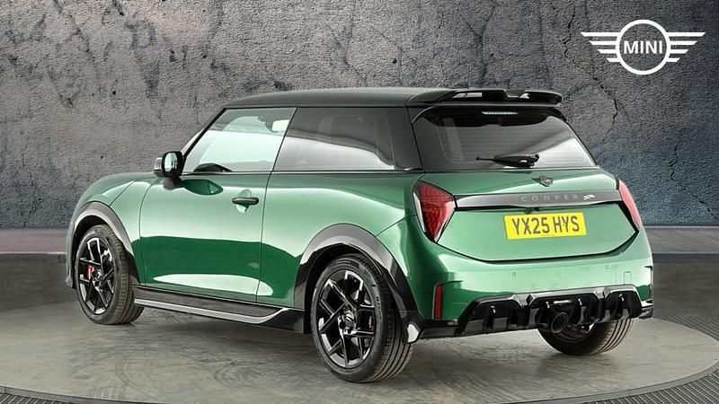 Used Mini John Cooper Works Hatch 228 HP (167 kW) 2025 Green Hatchback
