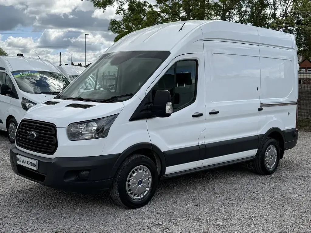Used Ford Transit 130 HP (95 kW) 2018 White Van