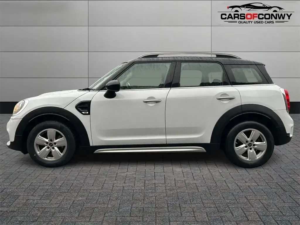 Używany Mini Cooper D Countryman 150 KM (110 kW) 2018 Biały SUV