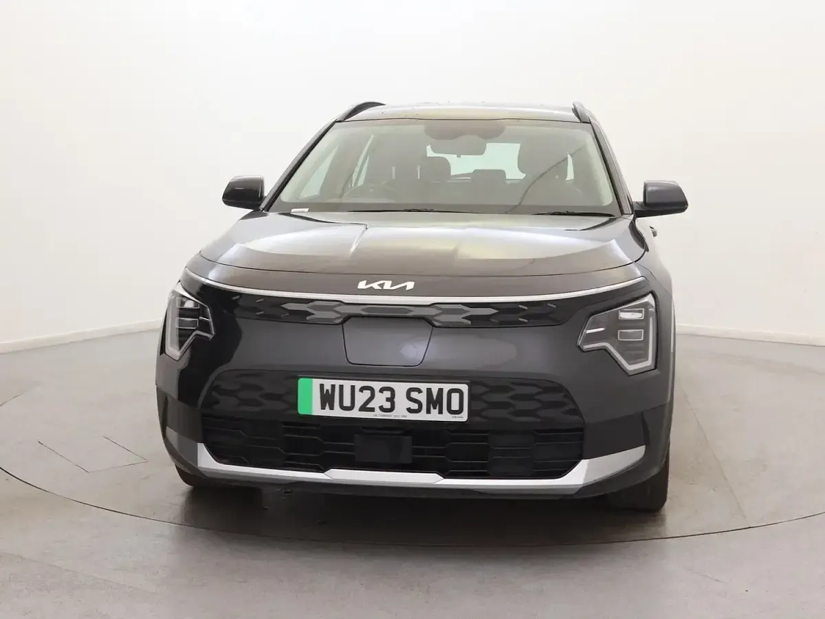 Used Kia e-Niro 150 kW (204 HP) 2023 Grey SUV