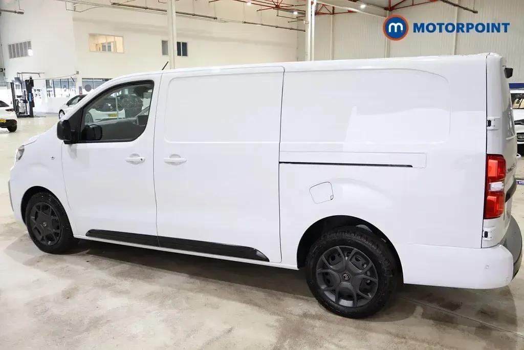 Ny Citroën Dispatch 120 HK (88 kW) 2025 Vit Minibuss