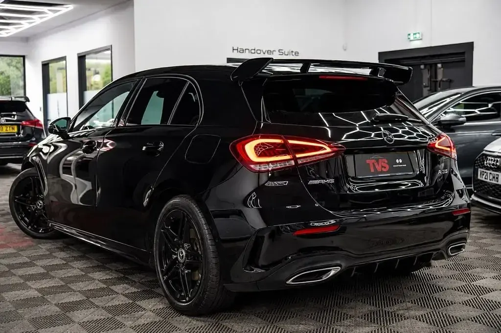 Used Mercedes A180 Executive 136 HP (100 kW) 2021 Black Hatchback