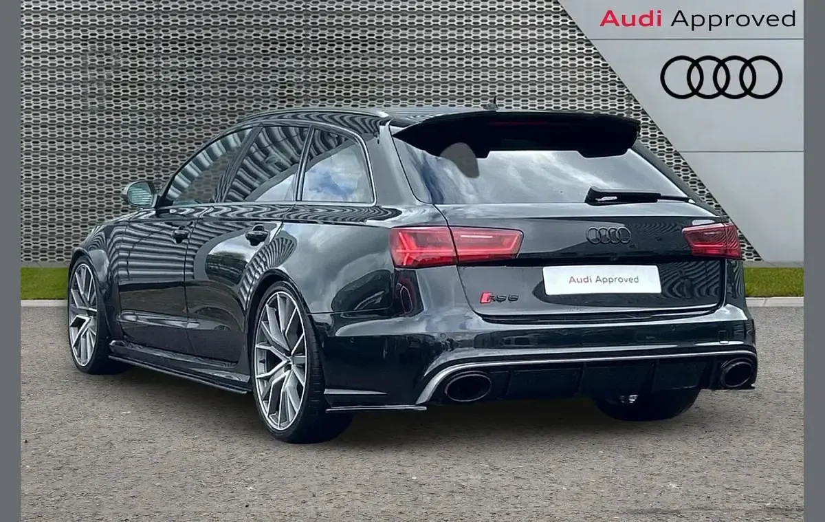 Used Audi RS6 Performance 597 HP (439 kW) 2018 Black Estate