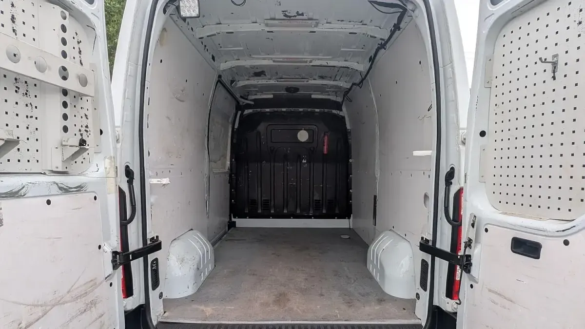Used Vauxhall Movano S 136 HP (100 kW) 2016 White MPV