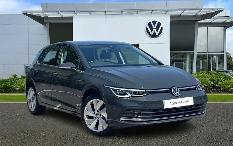 Used VW Golf VIII Style 131 HP (96 kW) 2024 Hatchback