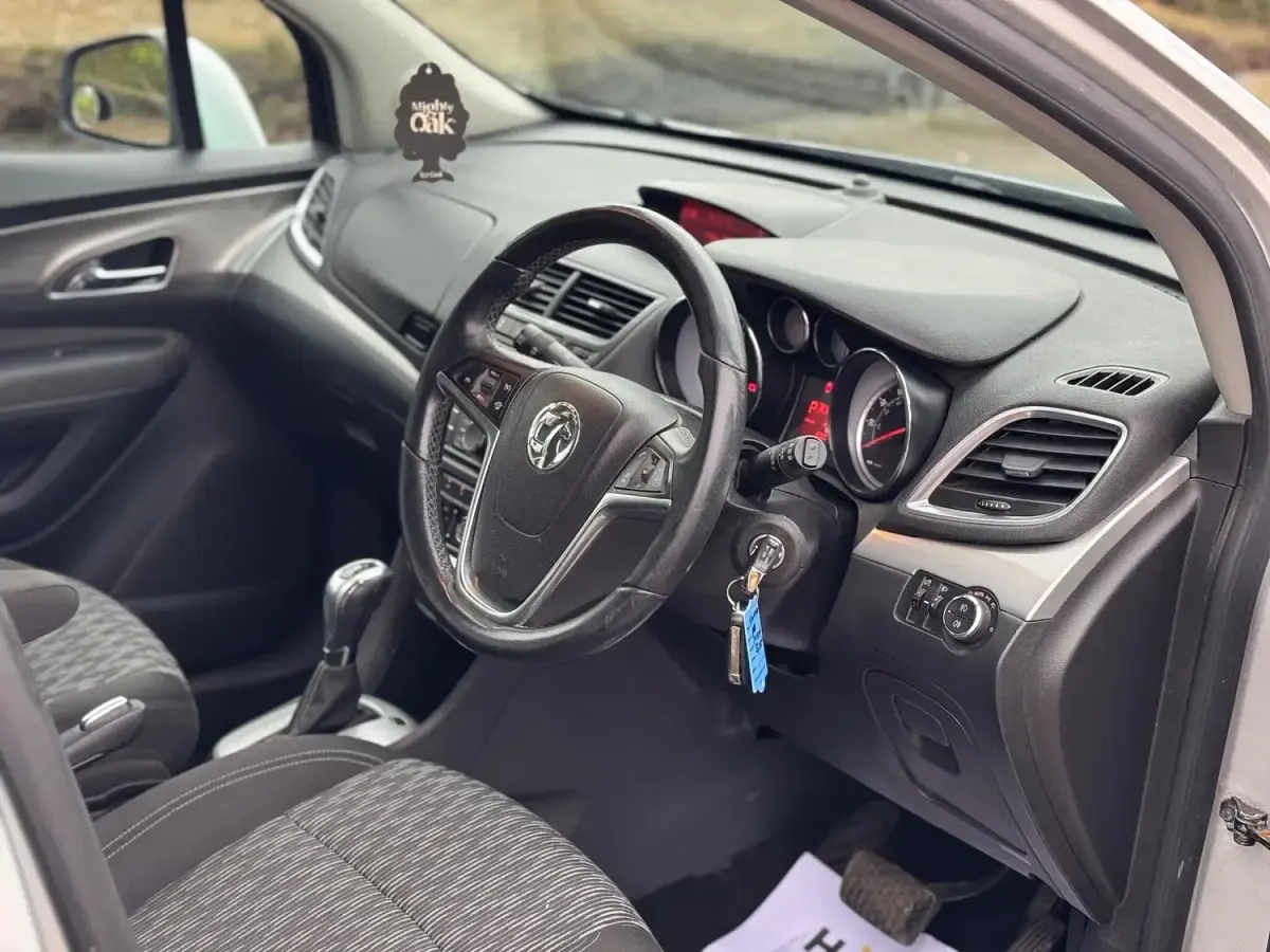 Used Vauxhall Mokka 140 HP (102 kW) 2015 Silver SUV