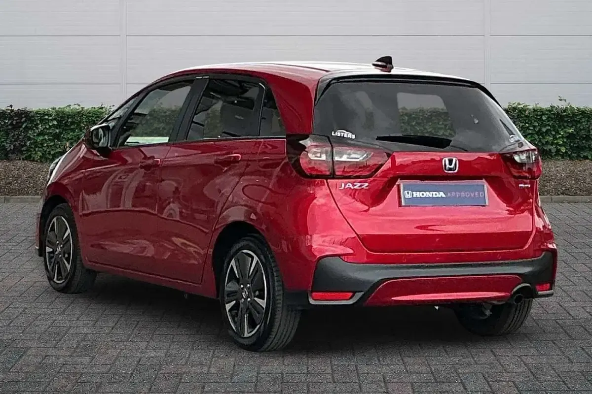Używany Honda Jazz Advance 122 KM (89 kW) 2025 Czerwony Hatchback