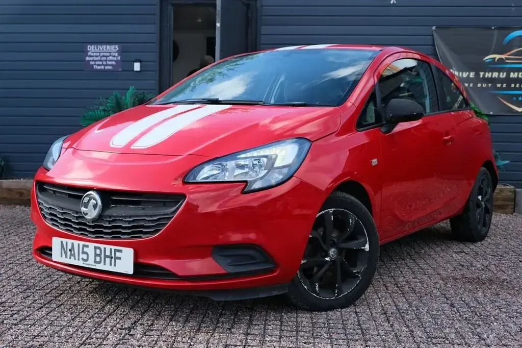 Used Vauxhall Corsa 70 HP (51 kW) 2015 Red Hatchback