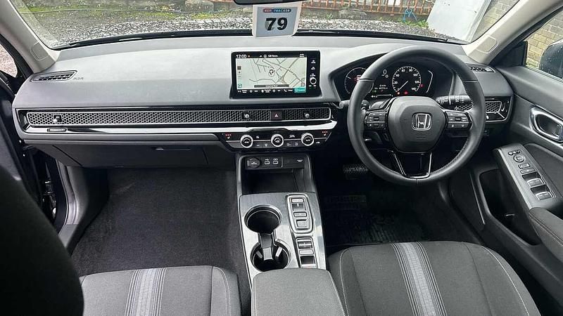 Used Honda Civic Elegance 143 HP (105 kW) 2024 Black Hatchback