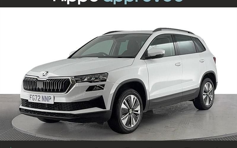 Used 2024 Skoda Karoq SE Drive SUV | £15,240 (Good price) - Image 1/4