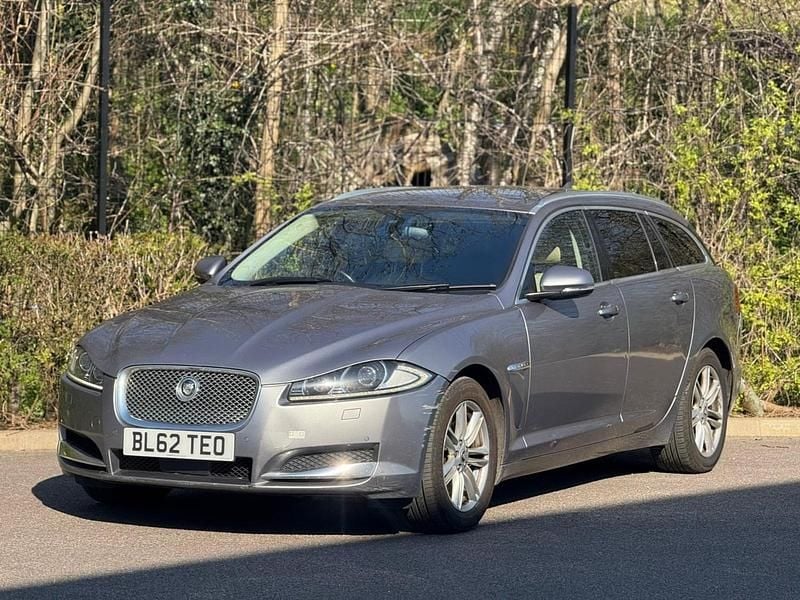 Used Jaguar XF Luxury 237 HP (174 kW) 2012 Grey Estate