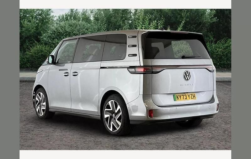 Used VW ID. Buzz Pro 150 kW (204 HP) 2023 Silver MPV