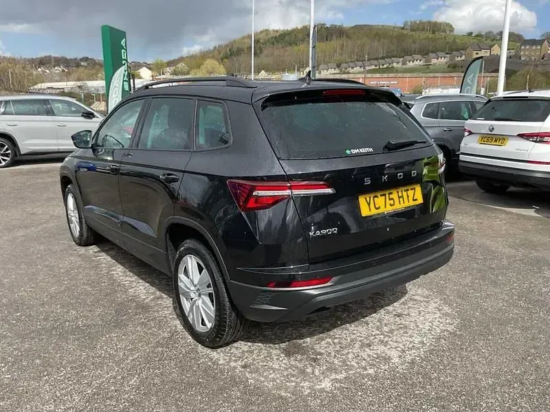 Usado Skoda Karoq SE 150 CV (110 kW) 2025 Negro SUV