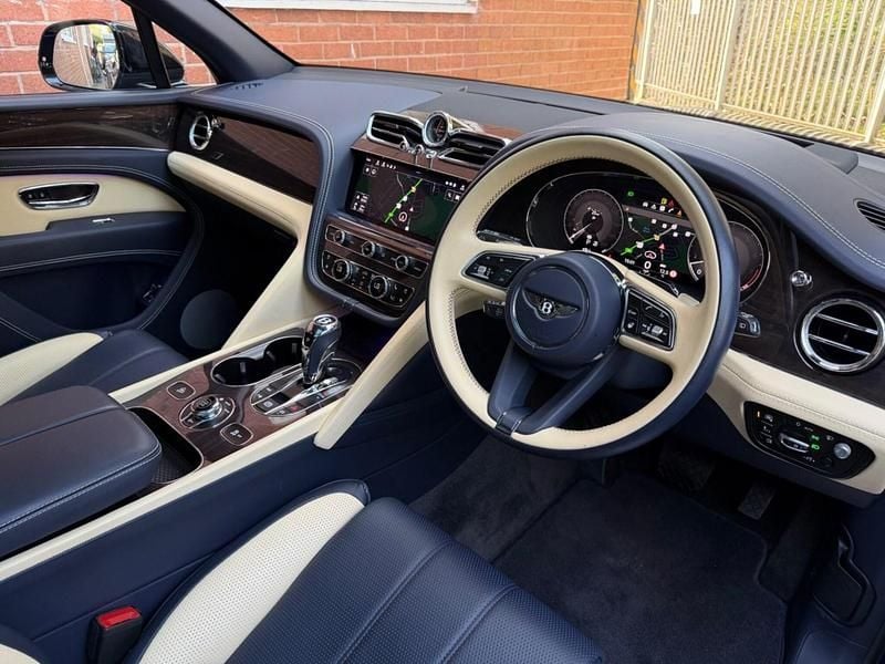 Used Bentley Continental GT 550 HP (404 kW) 2022 Blue SUV