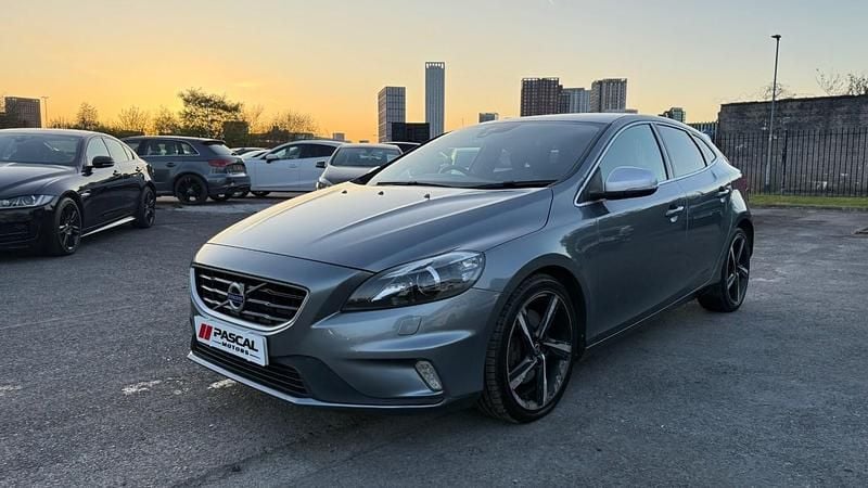 Begagnad Volvo V40 R-Design 2015 Grå Halvkombi