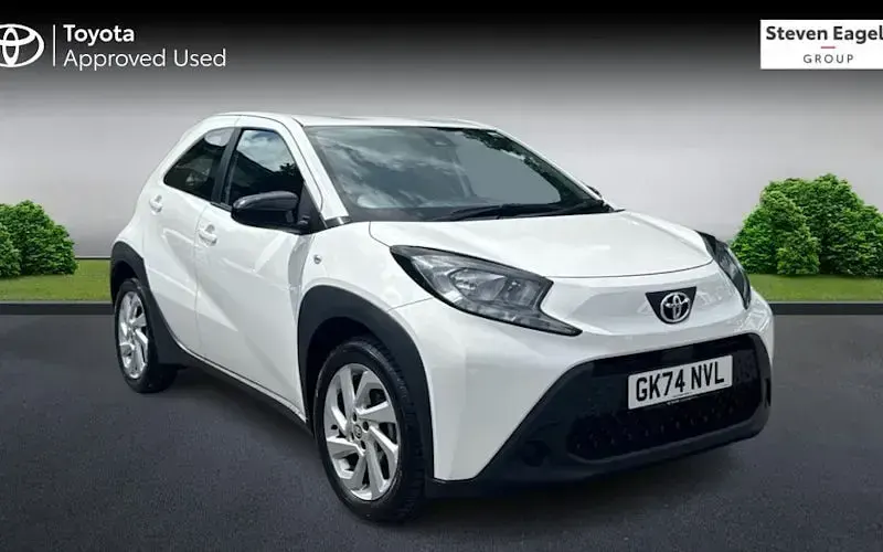 Used Toyota Aygo X PURE 72 HP (52 kW) 2024 SUV