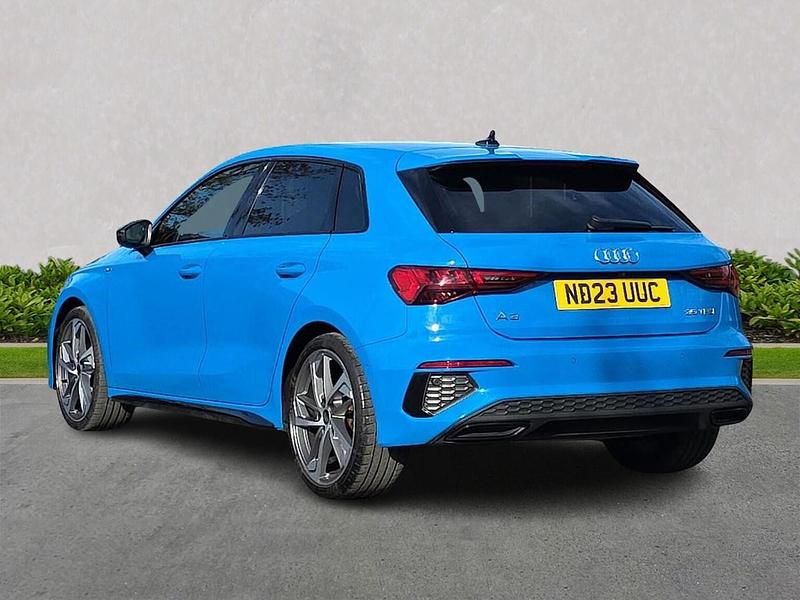Used Audi A3 Sportback Advanced 150 HP (110 kW) 2023 Blue Hatchback