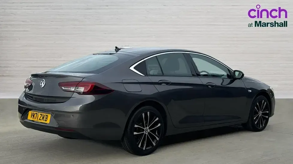 Used Vauxhall Insignia Edition 122 HP (89 kW) 2021 Grey Hatchback