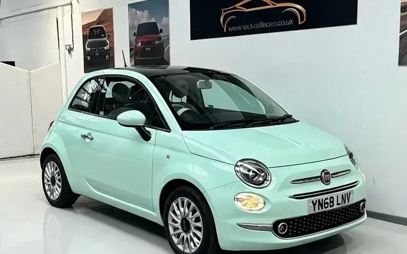 Used Fiat 500 Lounge 69 HP (50 kW) 2018 Green Hatchback