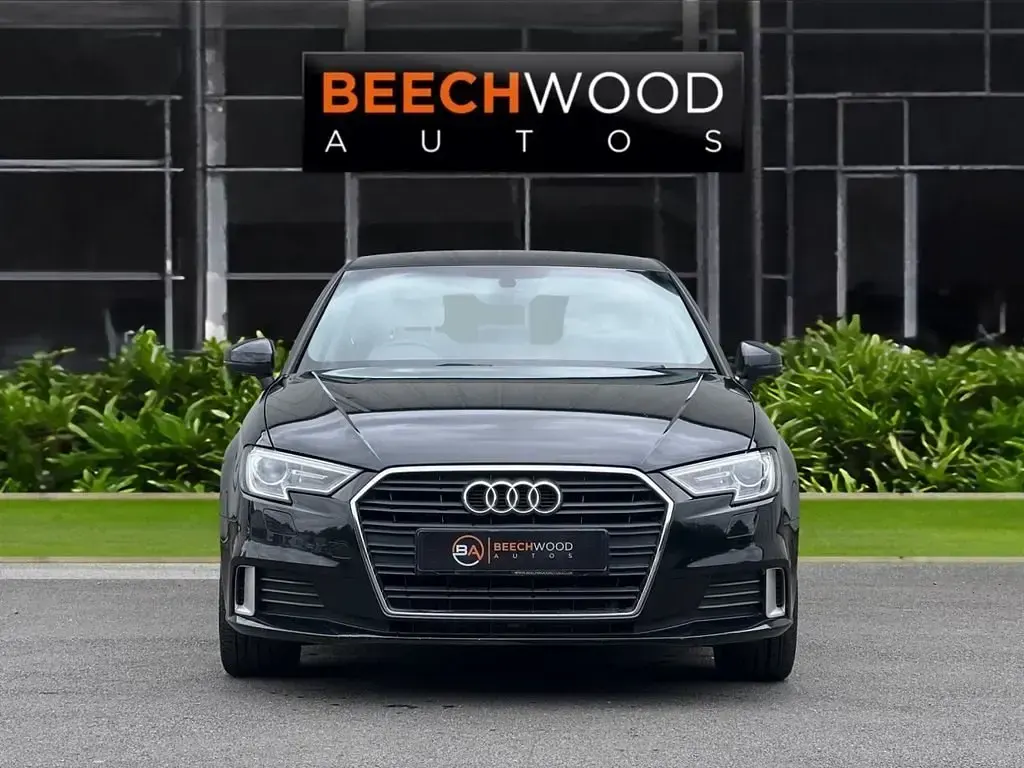 Usado Audi A3 Sport 150 CV (110 kW) 2017 Negro Utilitario
