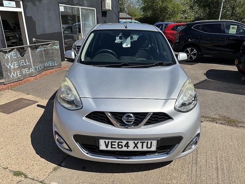 Begagnad Nissan Micra Acenta 2015 Silver Halvkombi