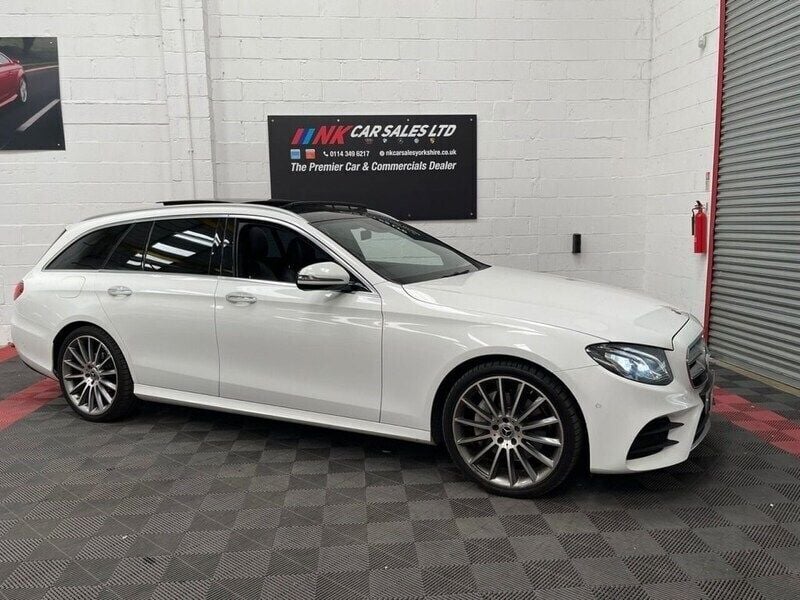White Used 2017 Mercedes E220 AMG line Estate | £15,450 (Fair price) - Image 1/4