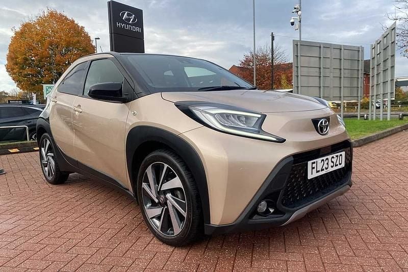 Beige Used 2023 Toyota Aygo X SUV | £14,500 - Image 1/4