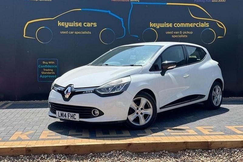 White Used 2014 Renault Clio IV Dynamique Hatchback | £8,990 (Fair price) - Image 1/1