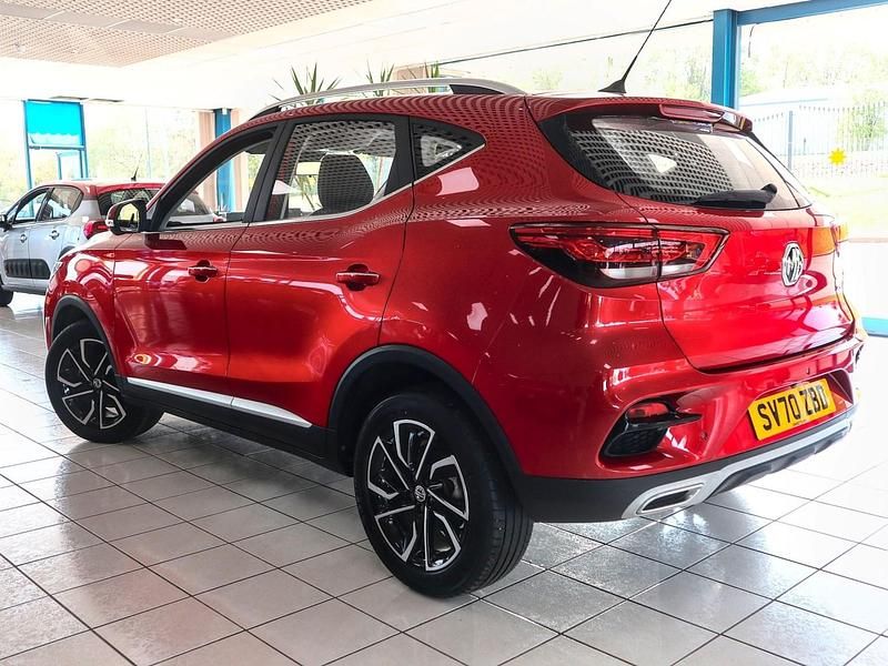 Usado MG ZS Exclusive 106 HP (77 kW) 2020 Vermelho SUV