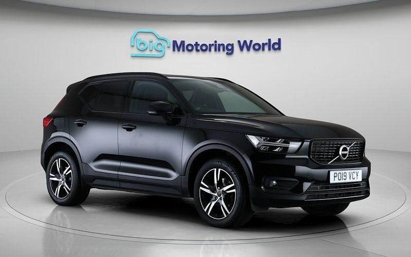 Used Volvo XC40 R-Design 163 HP (119 kW) 2021 SUV