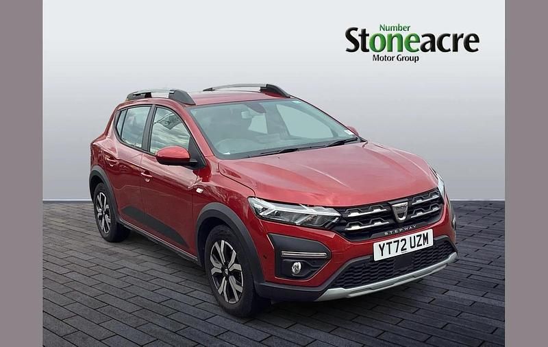Used Dacia Sandero Prestige 99 HP (72 kW) 2022 Red SUV