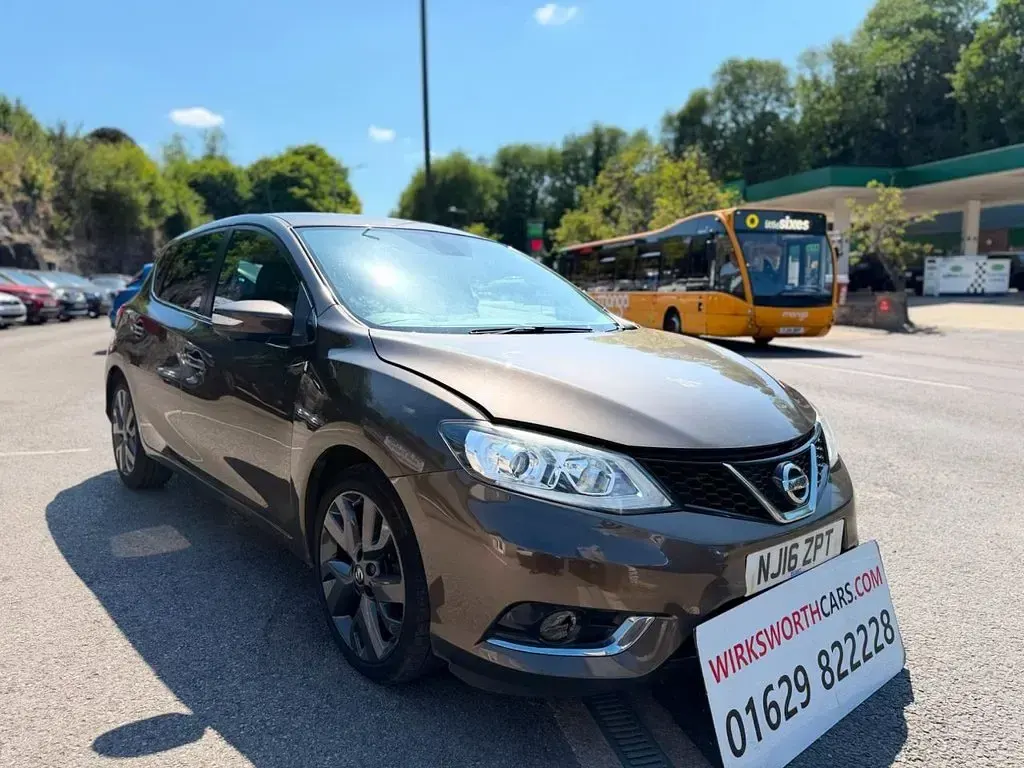 Used Nissan Pulsar Tekna 110 HP (80 kW) 2016 Bronze Hatchback