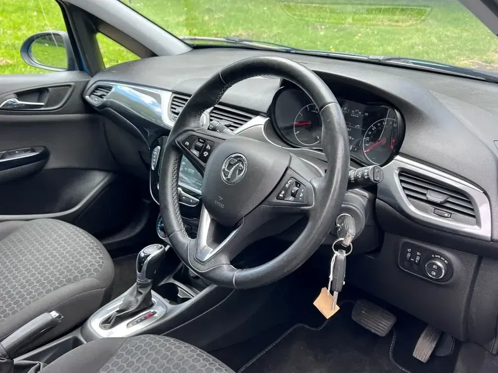 Używany Vauxhall Corsa 90 KM (66 kW) 2019 Niebieski Hatchback