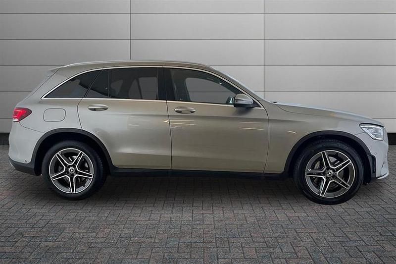 Used Mercedes GLC220 AMG line 194 HP (142 kW) 2021 Mojave silver Estate