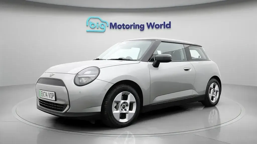 Usado Mini Cooper Classic 135 kW (184 HP) 2024 Citadino