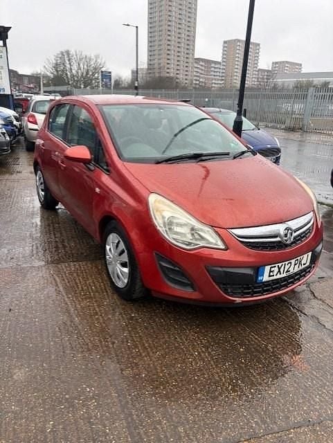 Used Vauxhall Corsa 100 HP (73 kW) 2012 Orange Hatchback