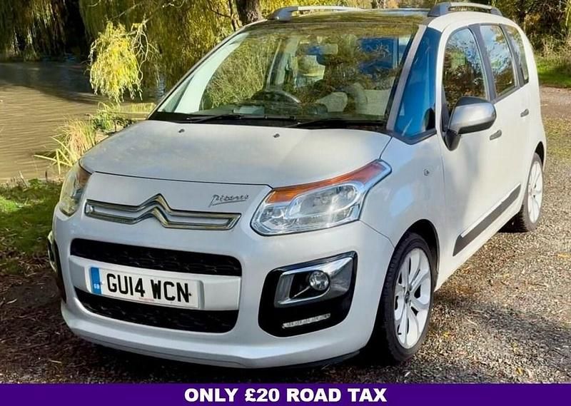 White Used 2014 Citroën C3 Picasso SELECTION MPV | £4,481 (Fair price) - Image 1/4