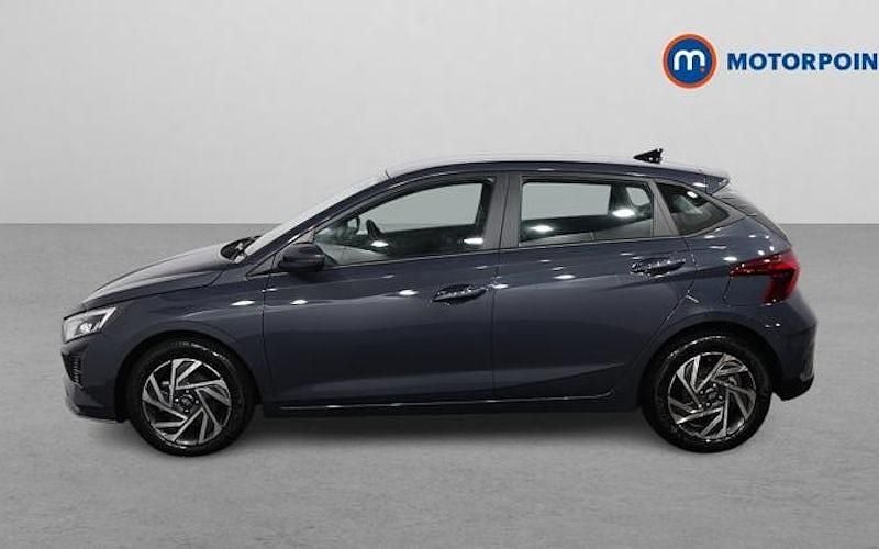 Used Hyundai i20 Advanced 101 HP (74 kW) 2024 Grey Hatchback