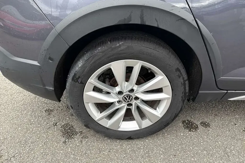 Begagnad VW Taigo Match 115 HK (84 kW) 2025 Grå SUV