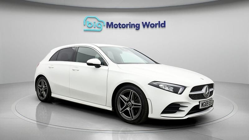 White Used 2019 Mercedes A200 AMG line Hatchback | £15,000 (Fair price) - Image 1/4