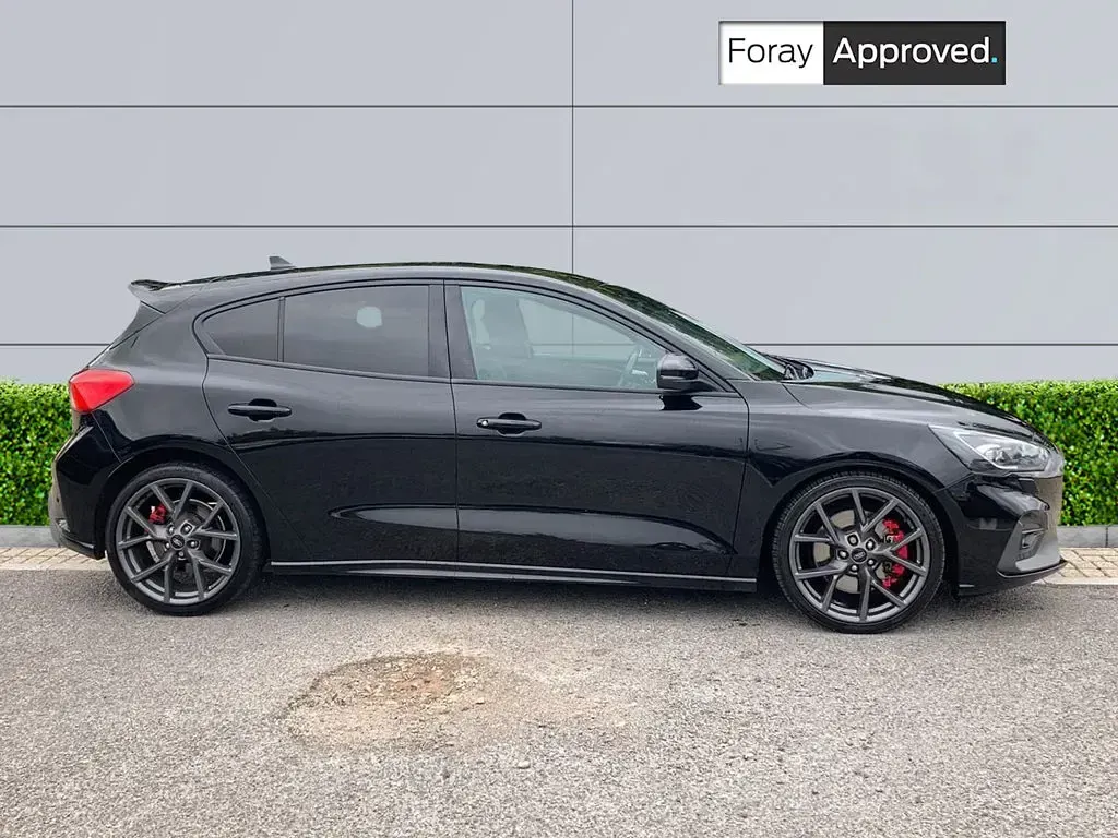 Used Ford Focus ST 187 HP (137 kW) 2020 Black Hatchback