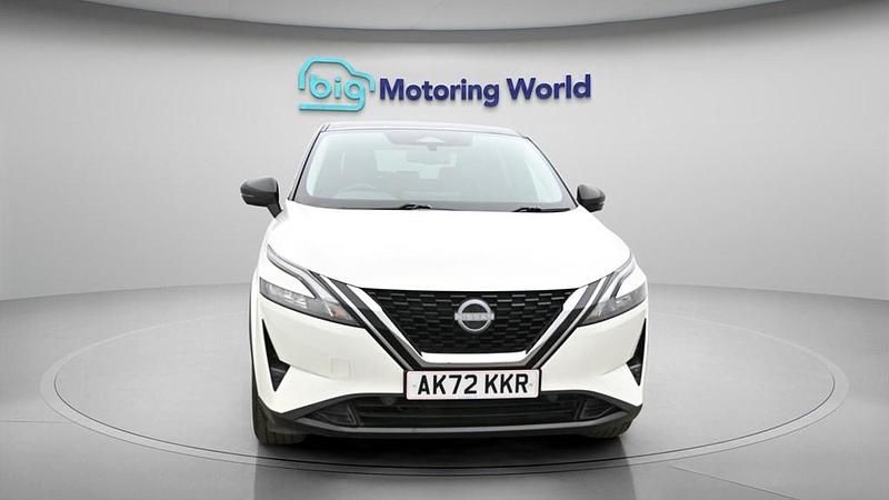 Used Nissan Qashqai N-Connecta 140 HP (102 kW) 2022 White SUV